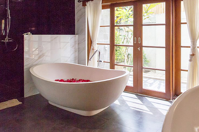 resin terrazzo bathtub